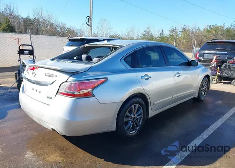 2015 Nissan Altima 2.5 S from USA, damaged, VIN 1N4AL3AP5FC465458